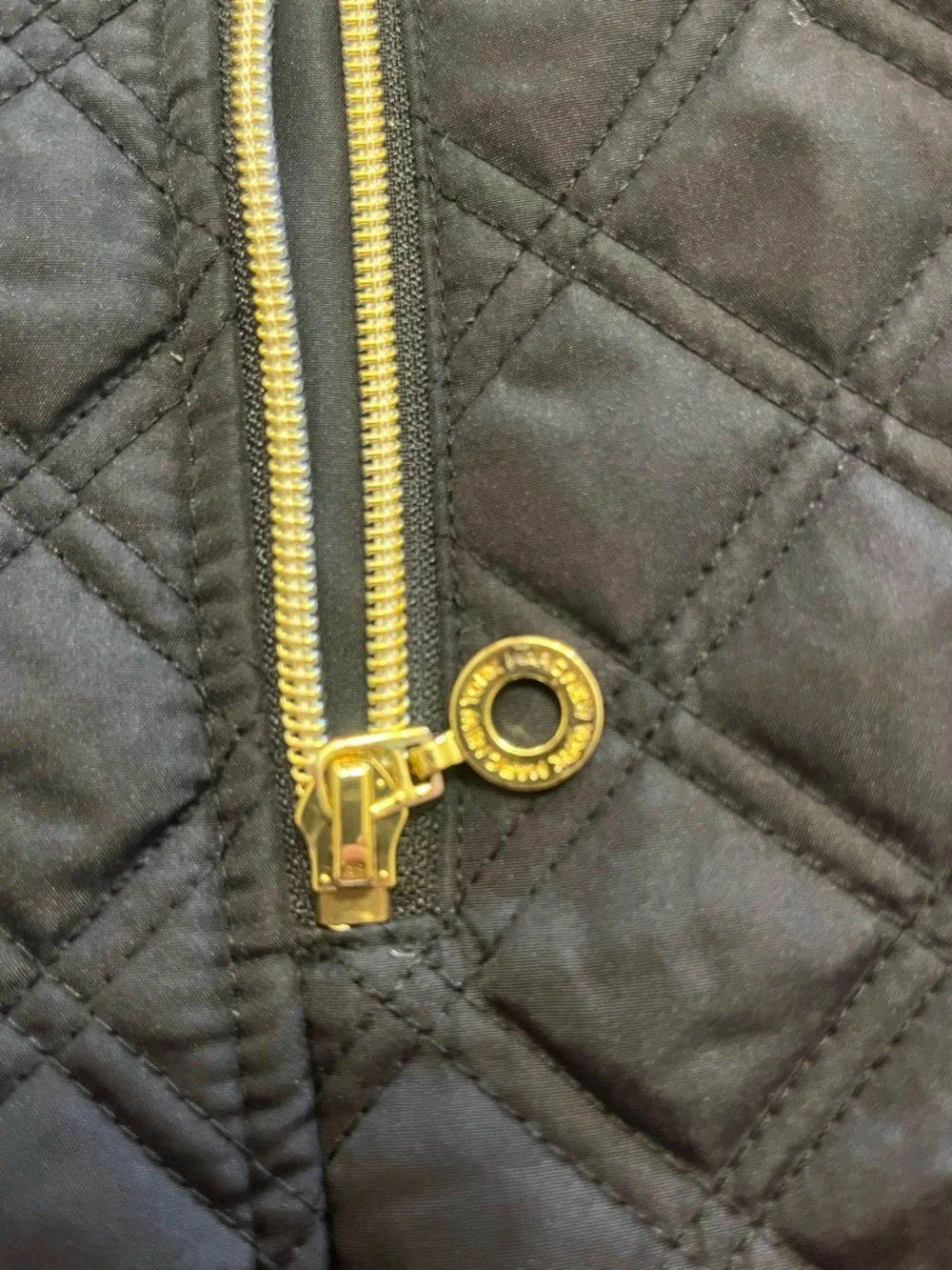 Marc New York Quilted Black Sleeveless Poly Vest with Gold Zippers pockets L - Picture 5 of 9